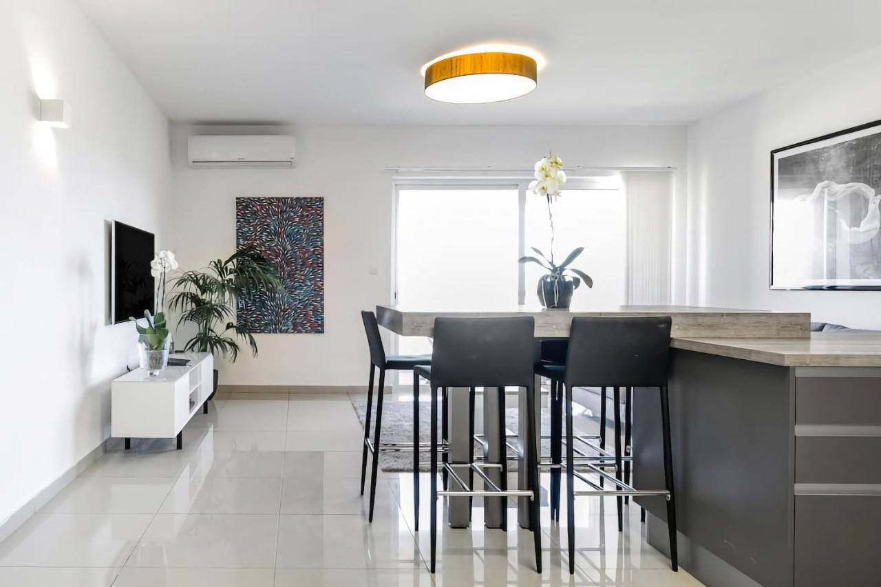 Award Winning Apartment St Julians Saint Julian's ภายนอก รูปภาพ